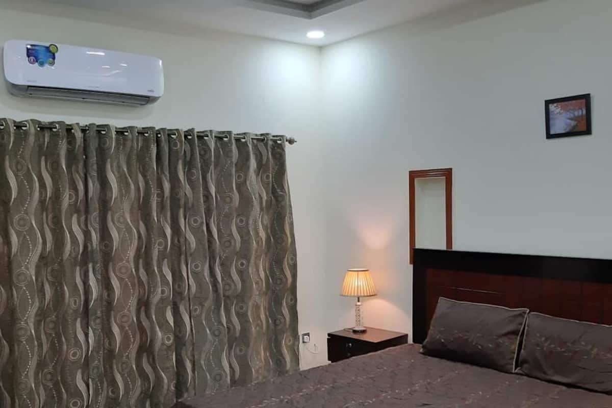 Classic Double Room | 5 bedrooms, in-room safe, individually decorated, individually furnished