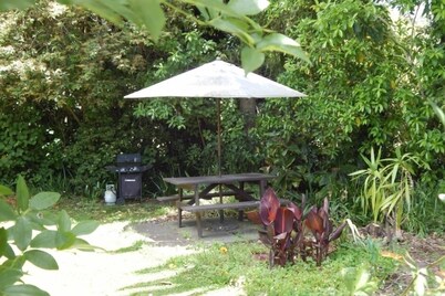 Hermoso y antiguo apartamento de villa en un entorno encantador.