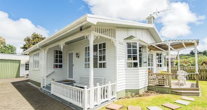 Charmae Guest House, Charakterhaus am Fluss.