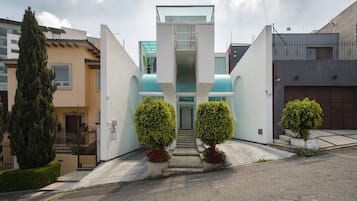 Entrada de la propiedad