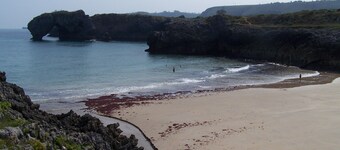 Magnificent views, authentic and fully equipped. Picos de Europa region.