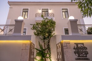 Entrée de l’hébergement