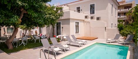 Outdoor pool, sun loungers