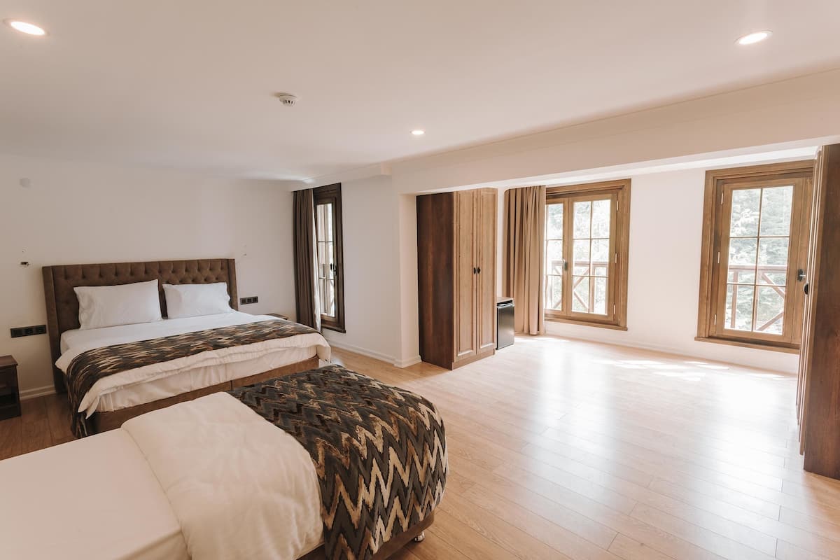 Suite, uitzicht op vallei | Een minibar, geluiddichte muren, gratis wifi, beddengoed