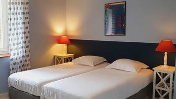 2 chambres, fer et planche Ă repasser, Wi-Fi gratuit, draps fournis