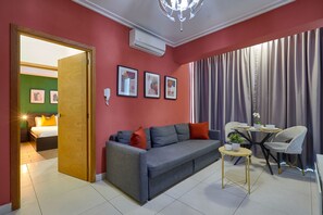 TV - Junior Deluxe Plus 40m2 apartment (Santo Domingo)