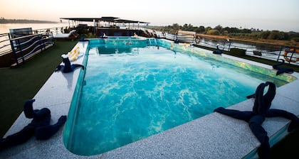 MS Royal La Terrasse Luxor-Aswan 7 Night Cruise Thur-Thur