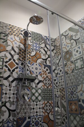 Standard Double Room | Bathroom shower - B&B Allerìa (Pozzuoli)
