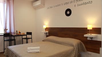 Standard Double Room | Minibar, in-room safe, desk, laptop workspace