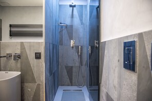 Bathroom shower - Vesù (Naples)
