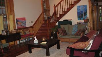 Smart TV, fireplace, DVD player, books