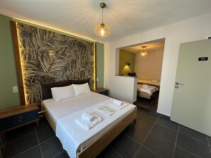 Premium kamer | Een bureau, gratis wifi, beddengoed