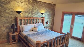 10 bedrooms, free WiFi, bed sheets