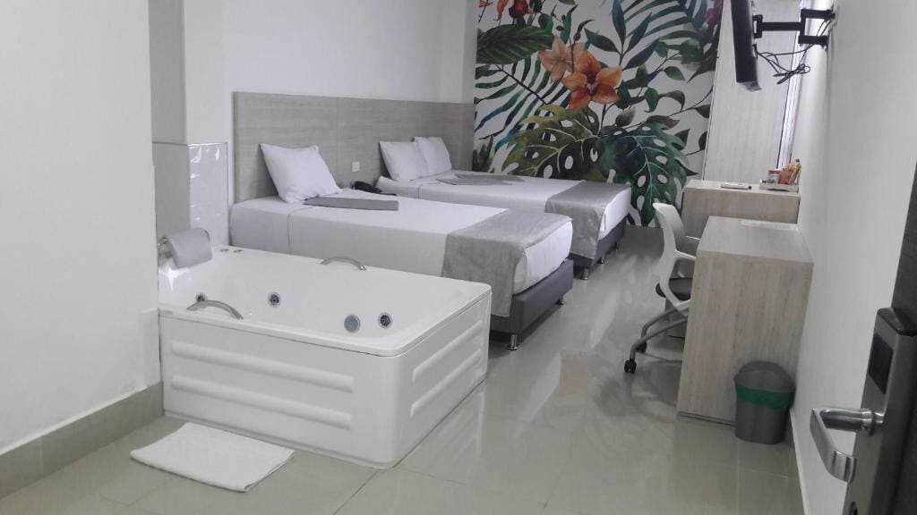 Photo - Hotel Lleras Express