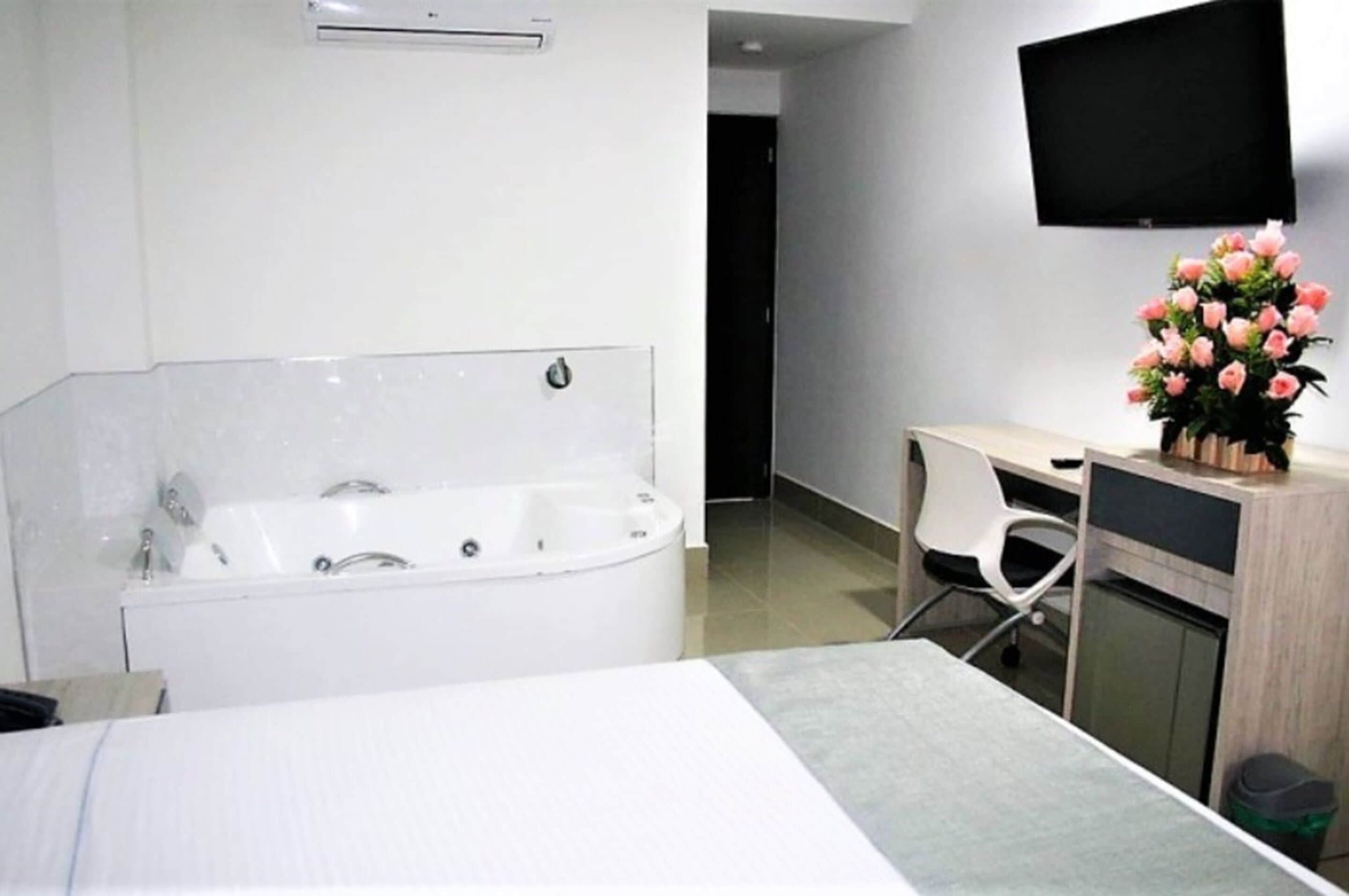 Photo - Hotel Lleras Express