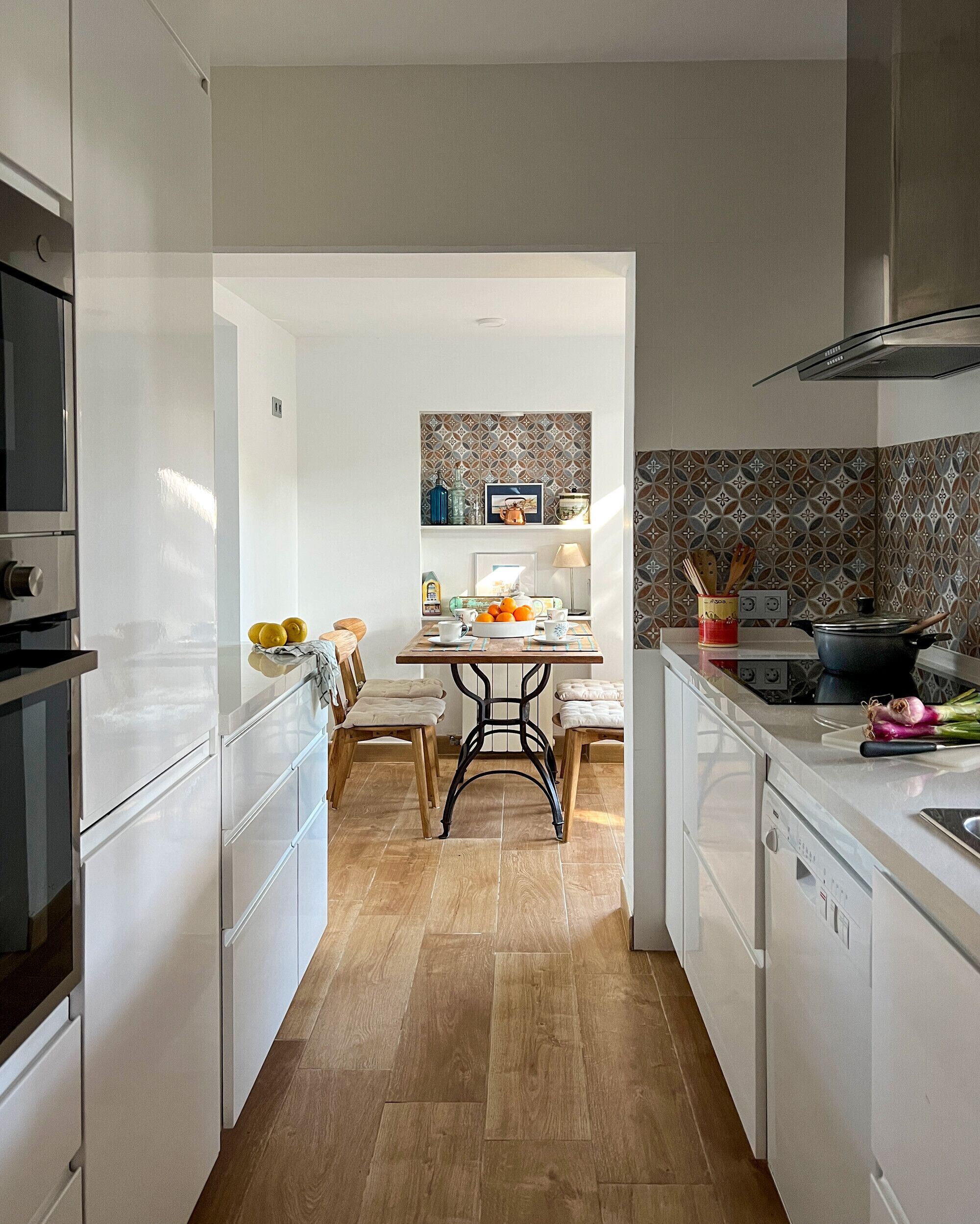 Réfrigérateur, micro-ondes, four, lave-vaisselle