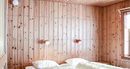 Amazing home in Sysslebäck with kitchen