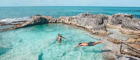 Utomhuspool