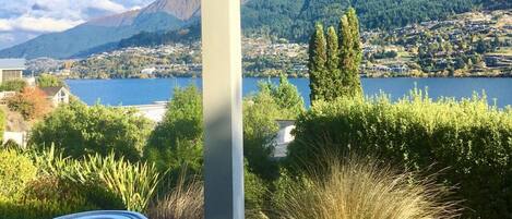 Tina de hidromasaje al aire libre