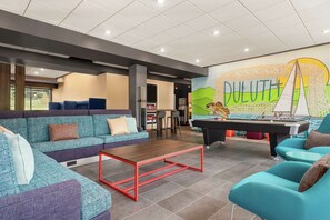 Lobby - Tru by Hilton Duluth Mall Area (Duluth)