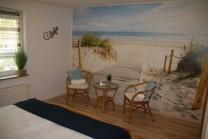 2 bedrooms, iron/ironing board, WiFi, bed sheets
