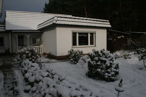 Exterior - Vacation home at the edge of the forest Biendorf near Kühlungsborn - 2-room vacation home (70m², max. (Biendorf)