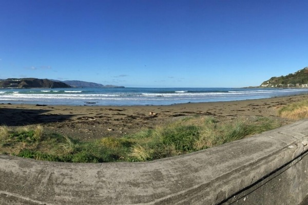 Una spiaggia nelle vicinanze