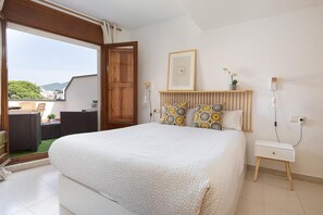 1 habitación, tabla de planchar con plancha, internet y ropa de cama 