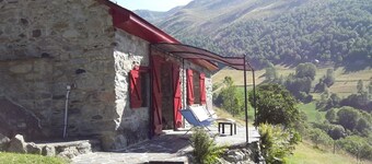 the Lountere, high mountain chalet, Pyrenees