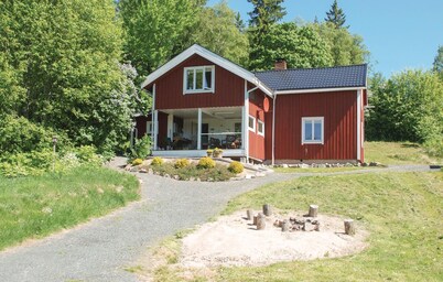 Stunning home in Nordmarkshyttan