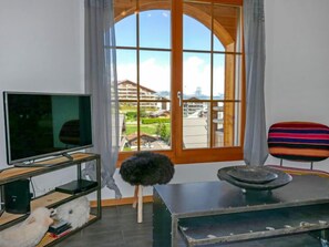 TV, DVD player - Ferme de Sandra F2 by Interhome (Nendaz)