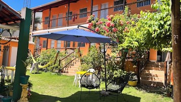 Smart TV 32 polegadas com canais via satélite, Netflix