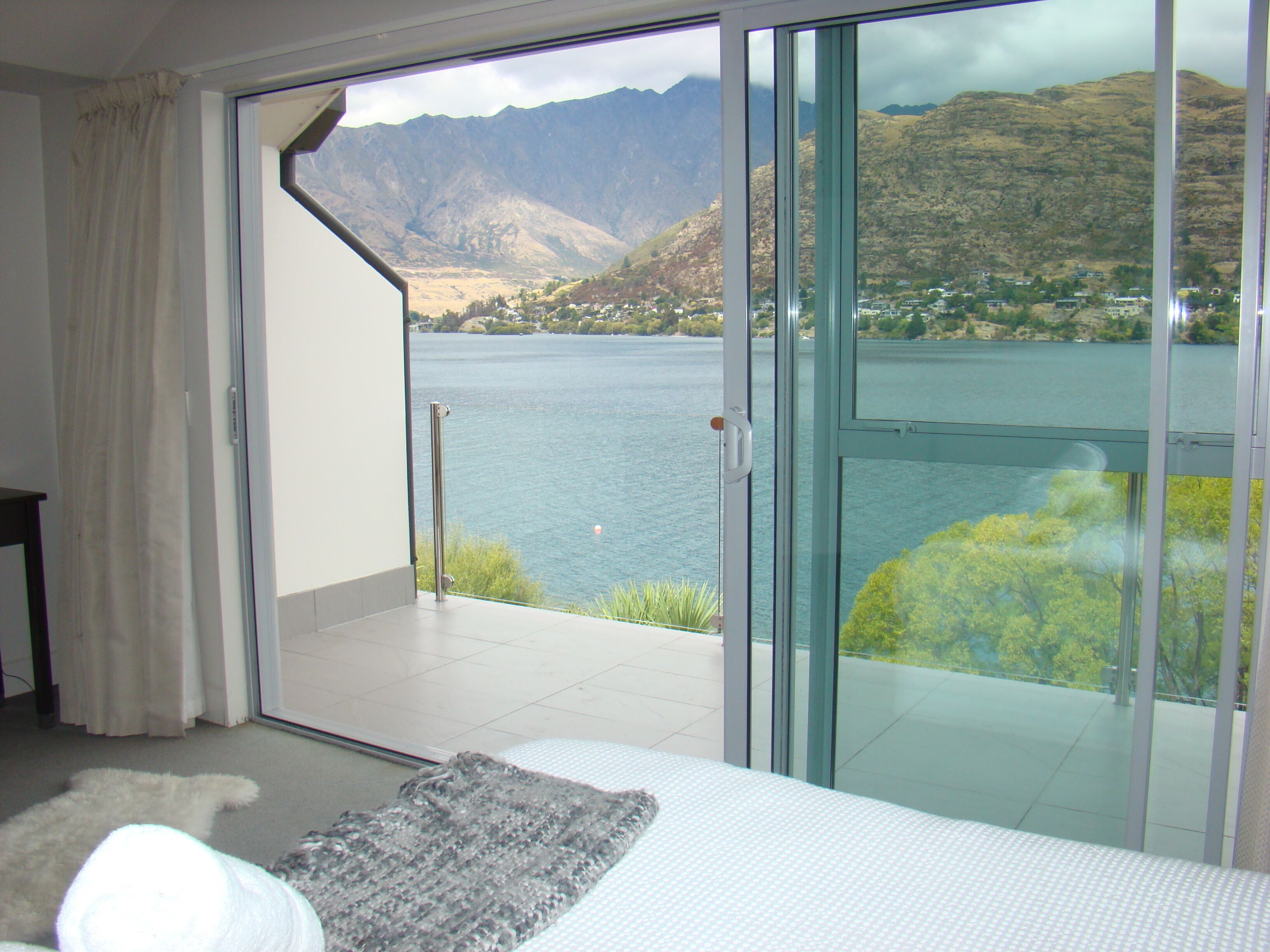 2 bedrooms, internet