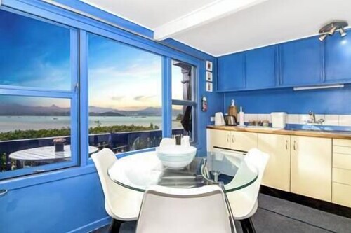 Beachfront Bliss Lower Apartment ~ Waterfront