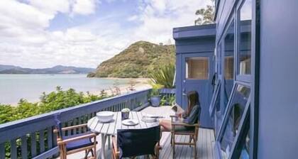Beachfront Bliss Lower Apartment ~ Waterfront