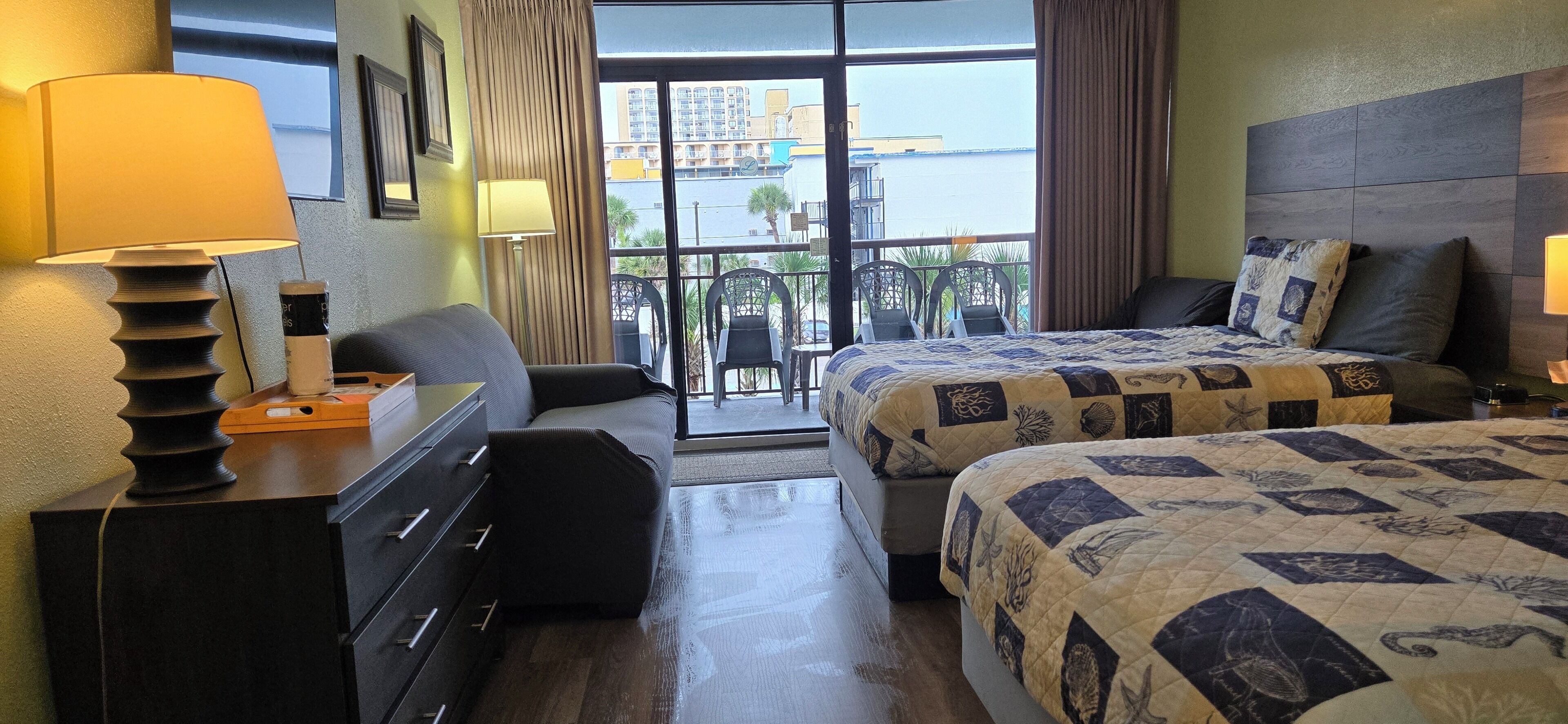 Bügeleisen/Bügelbrett, kostenloses WLAN, Bettwäsche