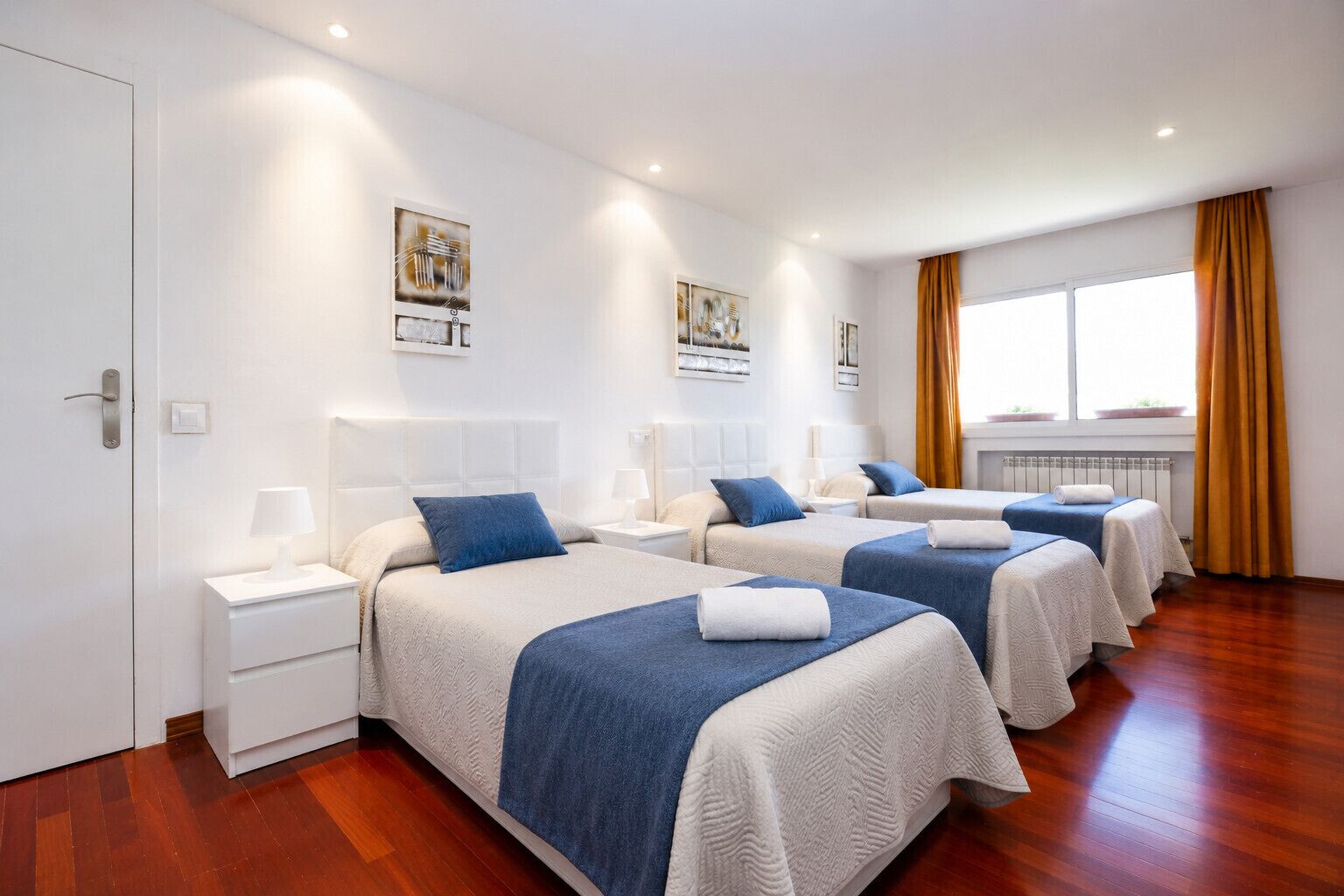 7 bedrooms, iron/ironing board, free WiFi, bed sheets