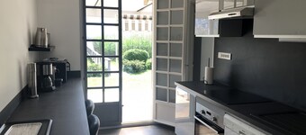 PIEDS DANS L’EAU, Sevrier, Maison, Accès privé lac et ponton. Idyllique, 6Pers