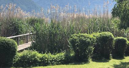 PIEDS DANS L’EAU, Sevrier, Maison, Accès privé lac et ponton. Idyllique, 6Pers
