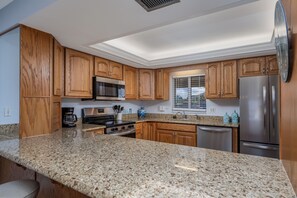 Microwave, dishwasher, coffee/tea maker, ice maker