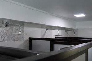 Dusche, Regendusche, Handtücher