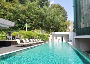 Outdoor pool - Apartment Studio with Kitchen | WiFi | Balcony (Taman Sri Hartamas)