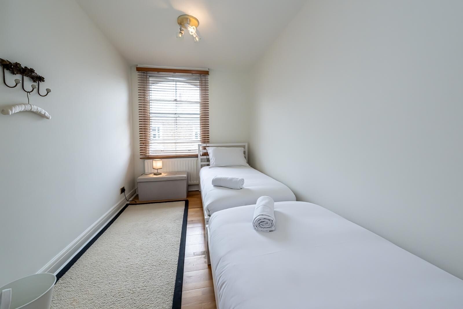 2 dormitorios, tabla de planchar con plancha, wifi y ropa de cama