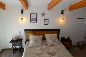 3 chambres, fer et planche à repasser, lit parapluie, Wi-Fi gratuit