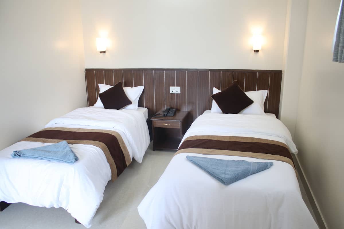 Deluxe Twin Room | Free WiFi, bed sheets