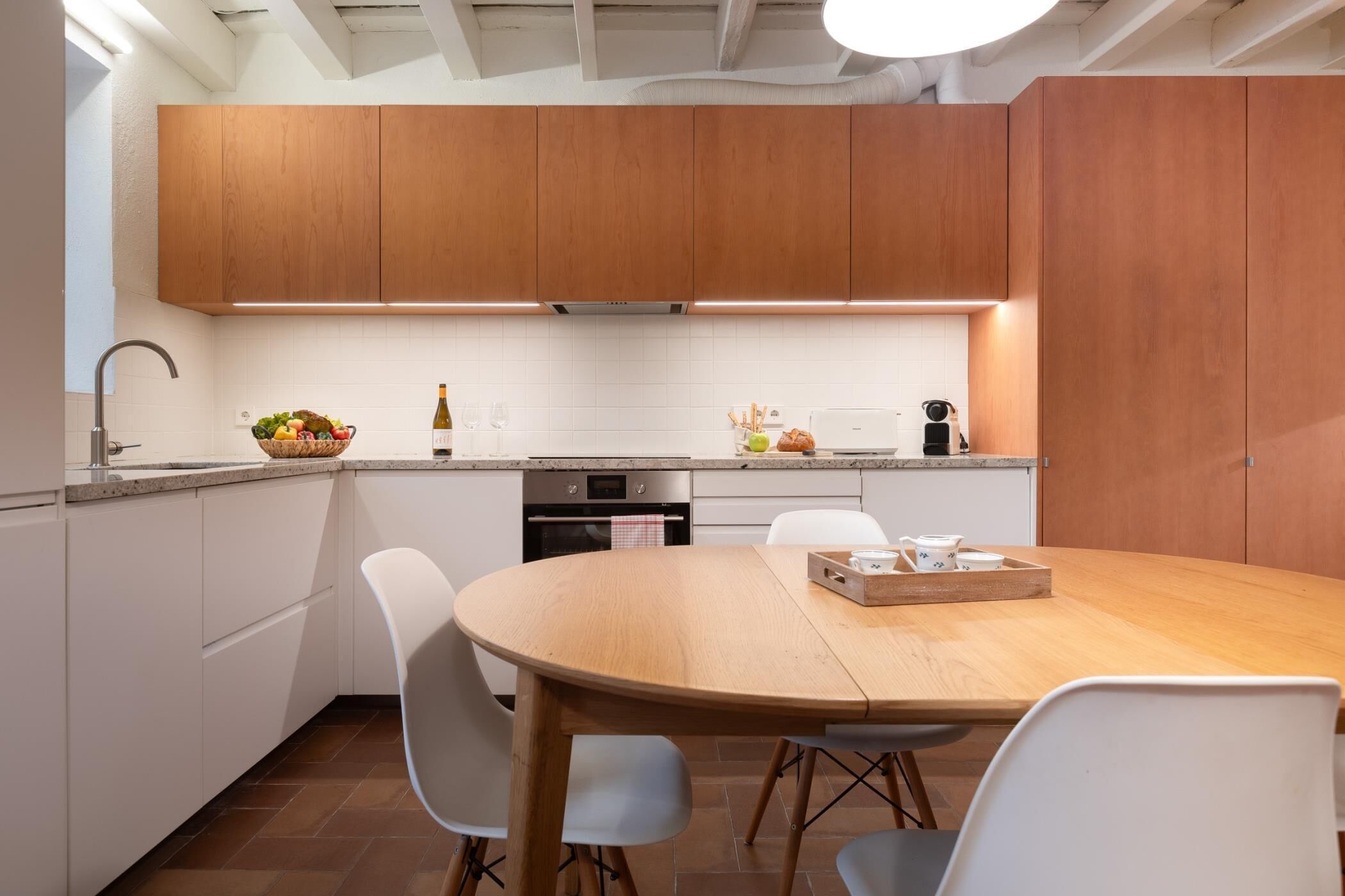 Refrigerador, horno, cafetera y tetera y tostadora 