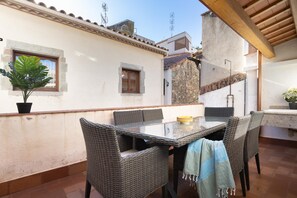 Outdoor dining - NICE APARTMENT CLOSE TO THE CASTLE (Tossa de Mar)