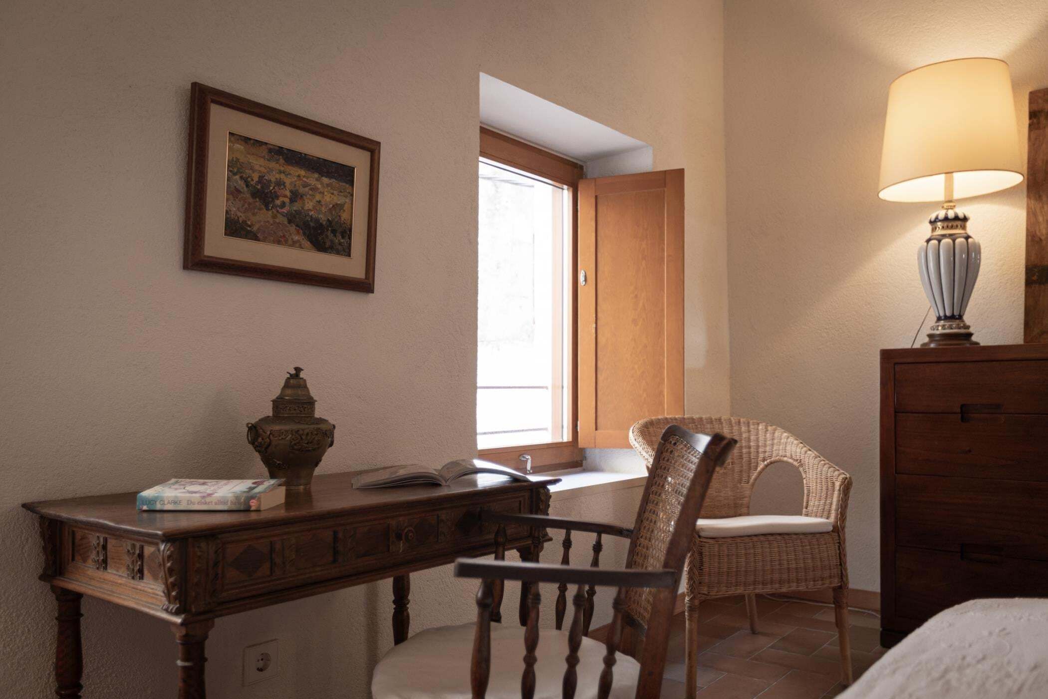 2 chambres, fer et planche à repasser, accès à Internet, literie fournie