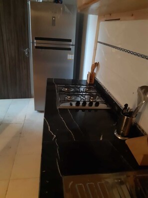 Fridge, microwave, stovetop, dishwasher - F3 apartment in the garden of moulouiya a saidia (Saïdia)