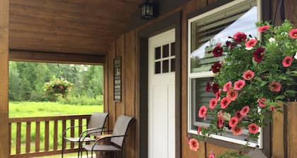 Welcome to the Fiddle Creek Cabin near Hatcher Pass, Alaska